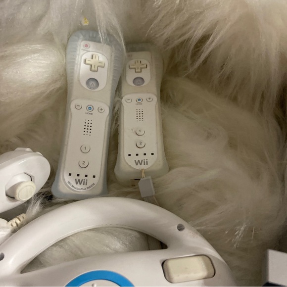 Nintendo Wii Console Compatible White RVL-001 W Extra Accessories - Picture 10 of 15